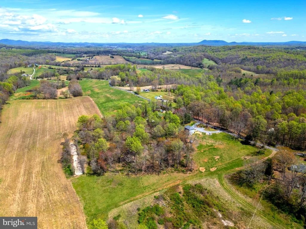 Photo of 4164 THRIFT ROAD