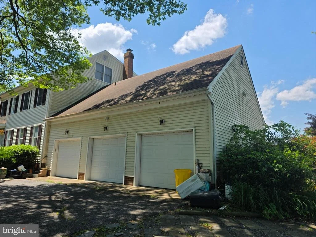 Photo of 145 EDGEWATER DRIVE