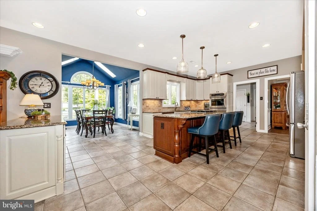 Photo of 6170 CHALLEDON CIRCLE