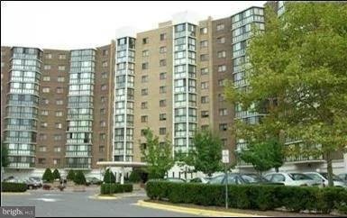 Photo of Unit 702 at 15100 INTERLACHEN DRIVE