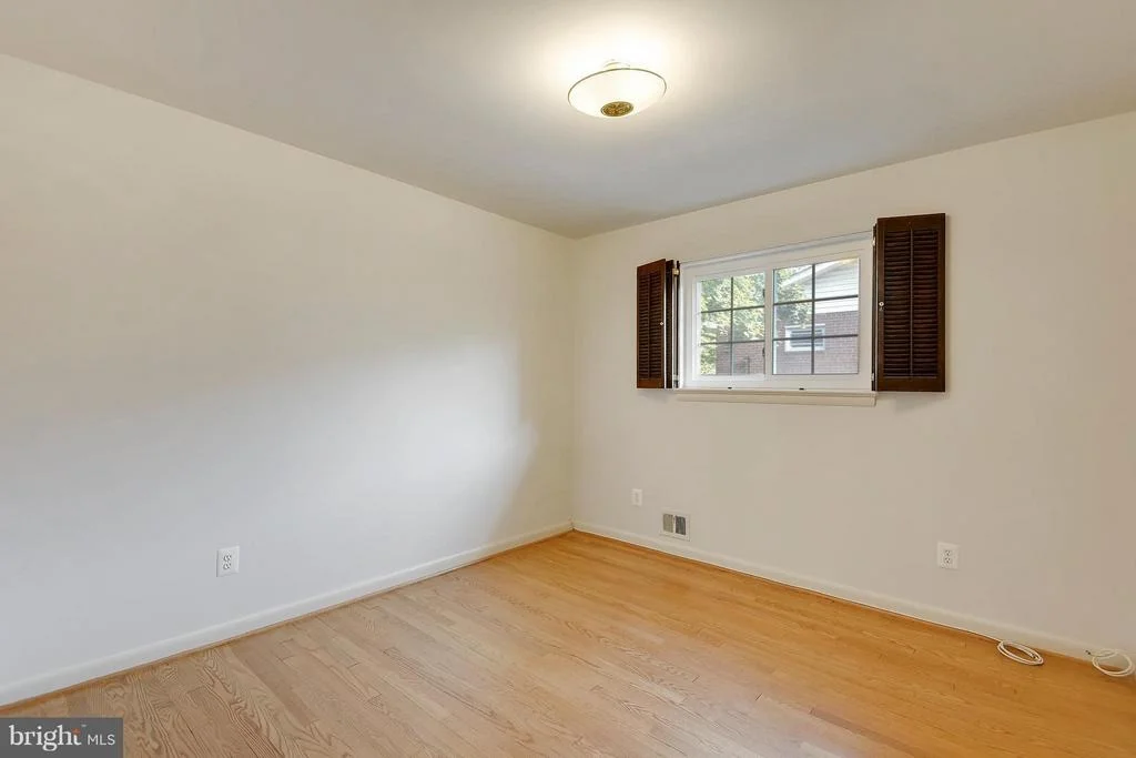 Photo of 9517 FLOWER AVENUE