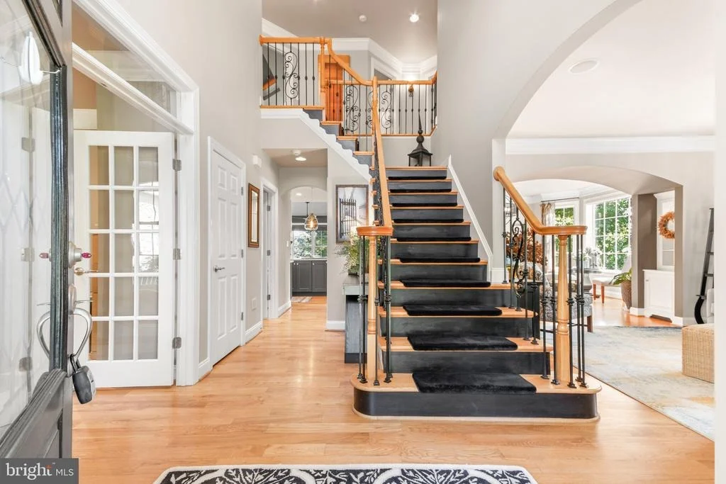 Photo of 4606 MOCKINGBIRD LANE