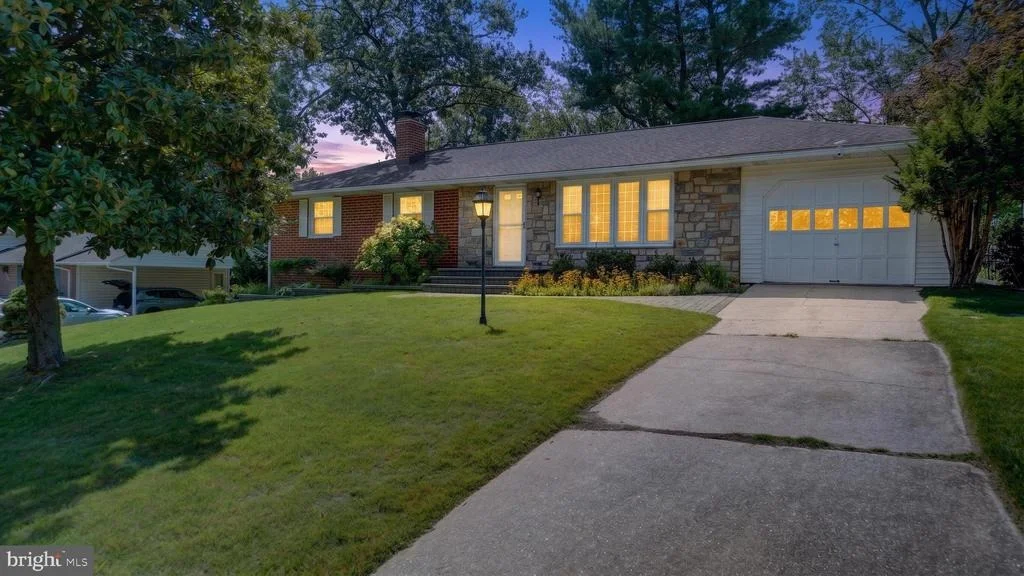 Photo of 3131 CASTLELEIGH ROAD