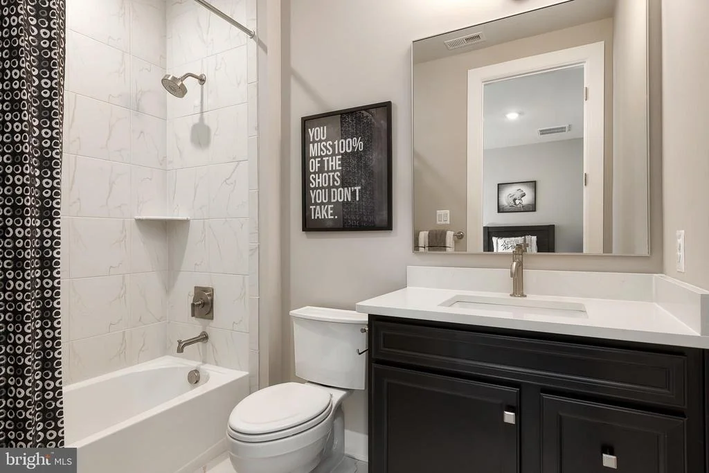 Photo of 1311 LEELAND FOREST