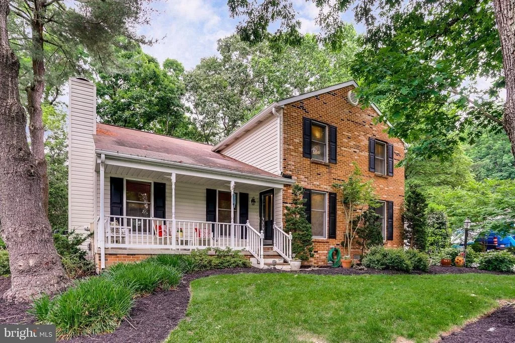 Photo of 10394 LAUNCELOT LANE