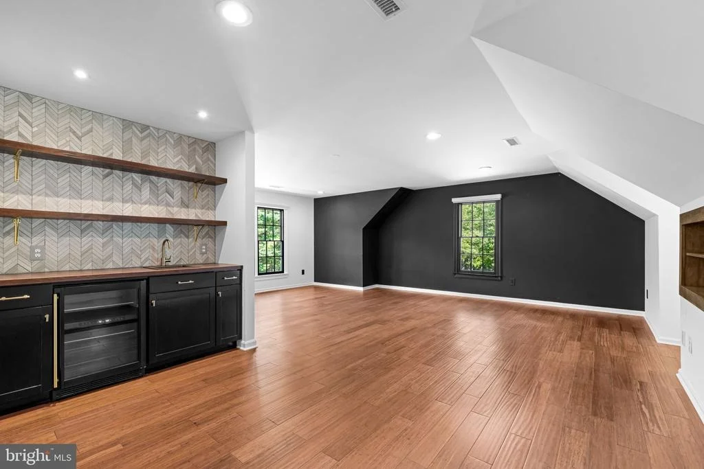 Photo of 13311 FALLS ROAD