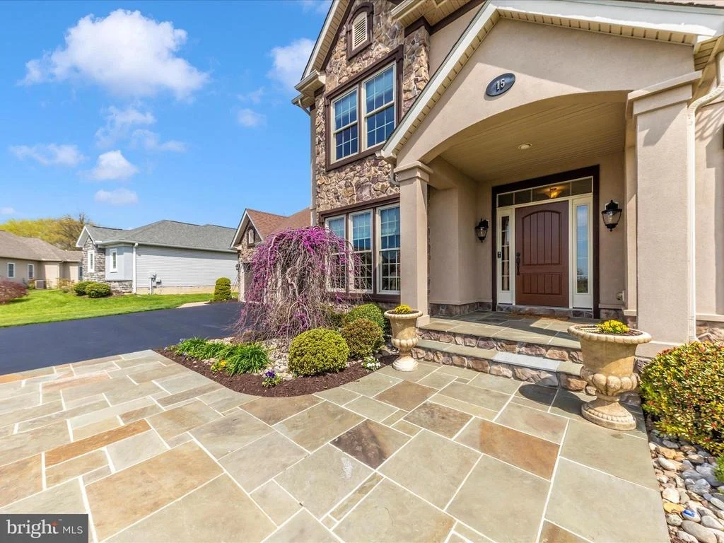 Photo of 15 HOFFMAN DRIVE