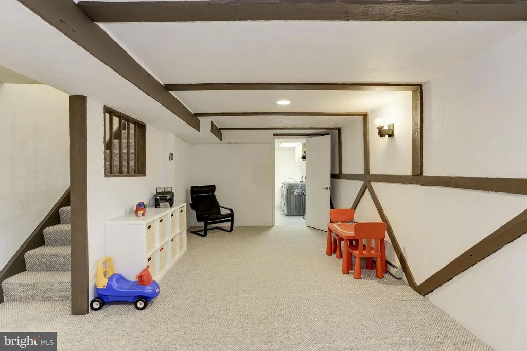 Photo of 410 PIPING ROCK DRIVE