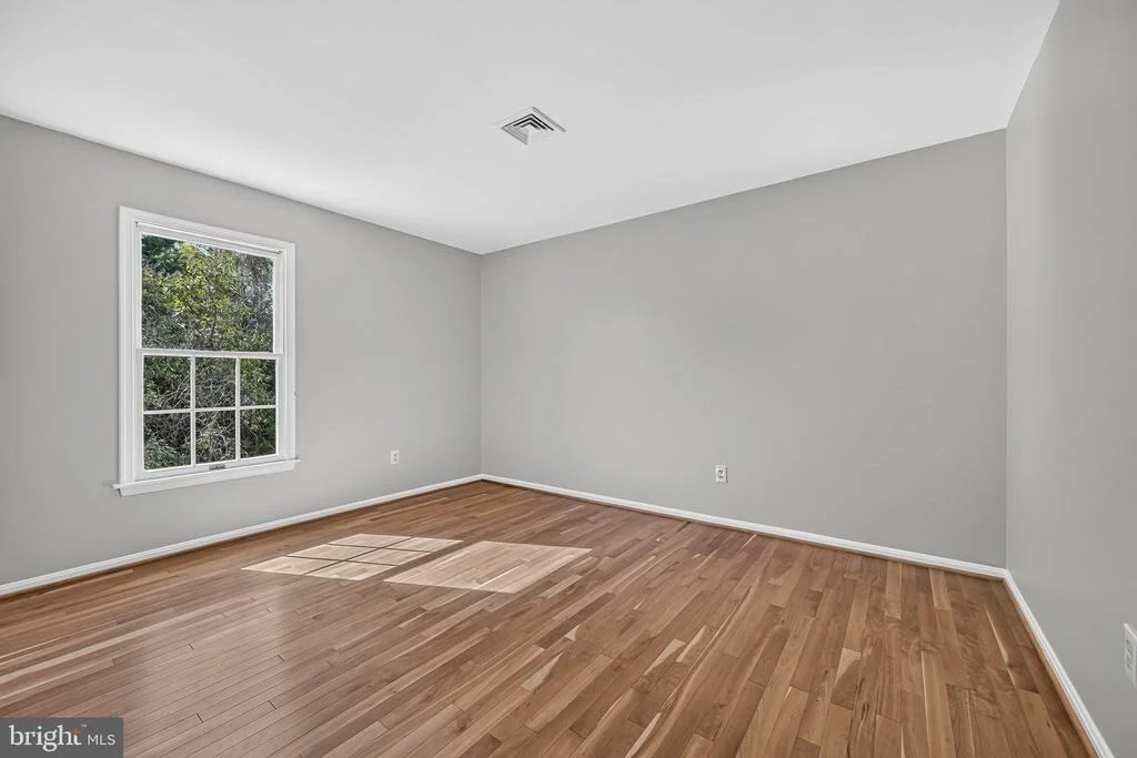 Photo of 8683 FELSVIEW DRIVE