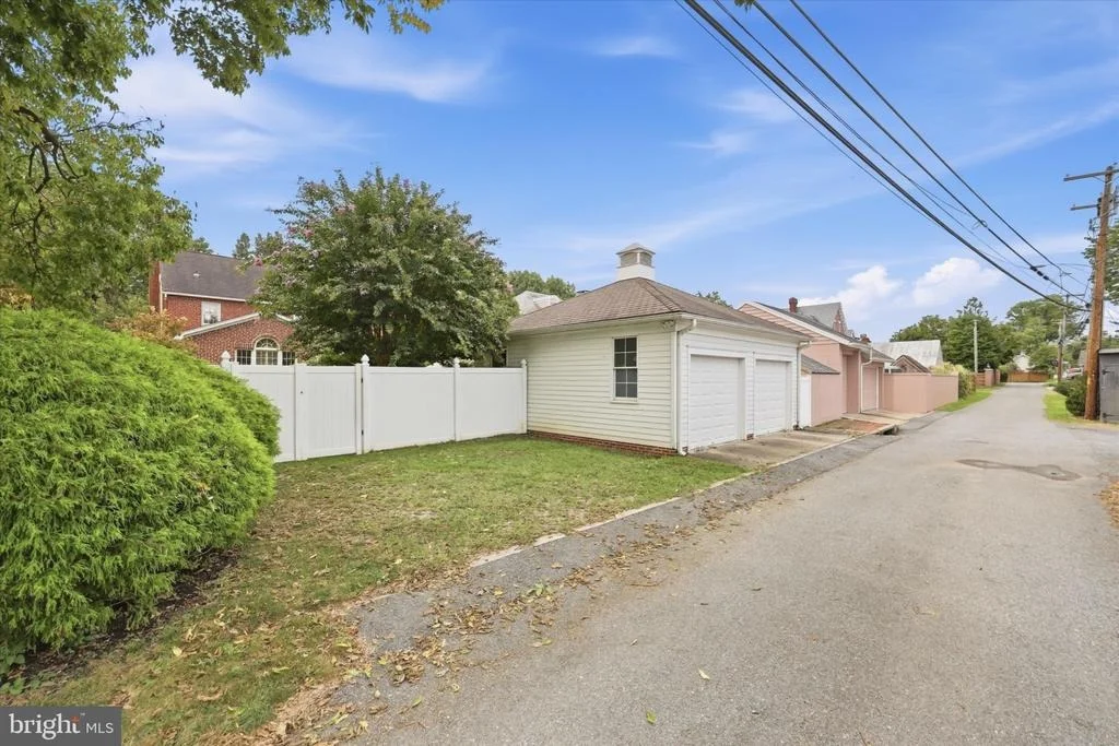 Photo of 209 ROCKWELL TERRACE