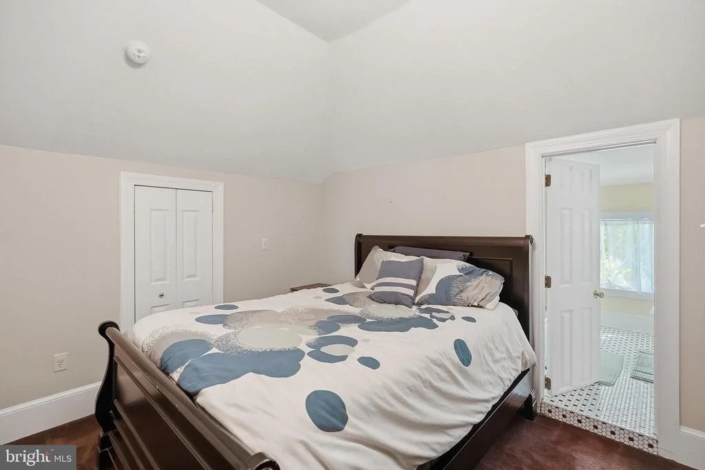 Photo of 9026 SUDLEY ROAD