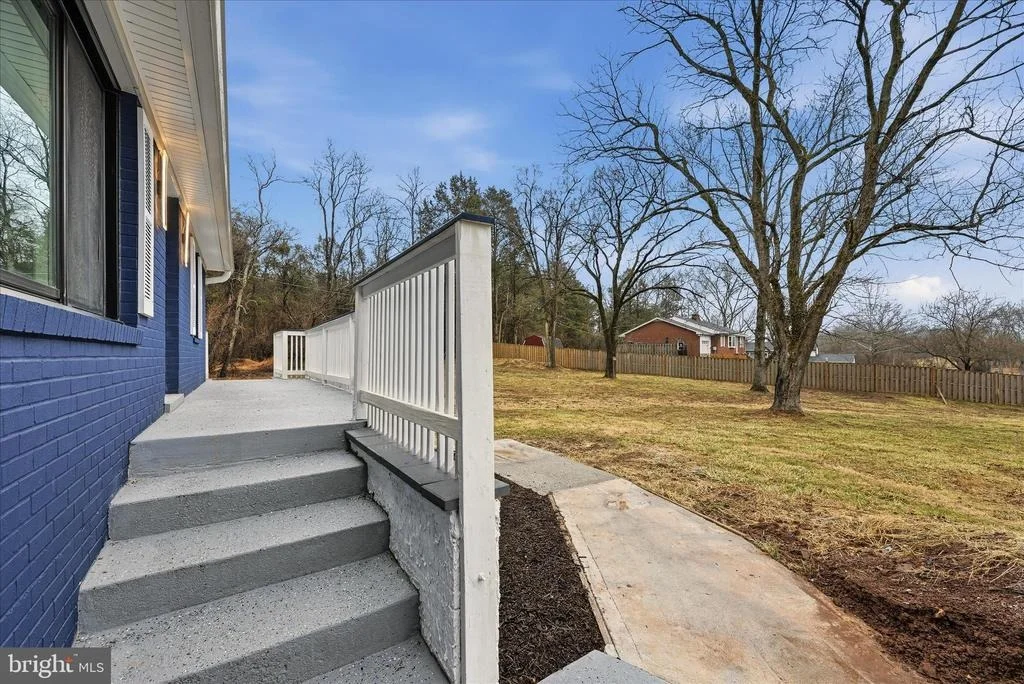 Photo of 2639 LOGMILL ROAD