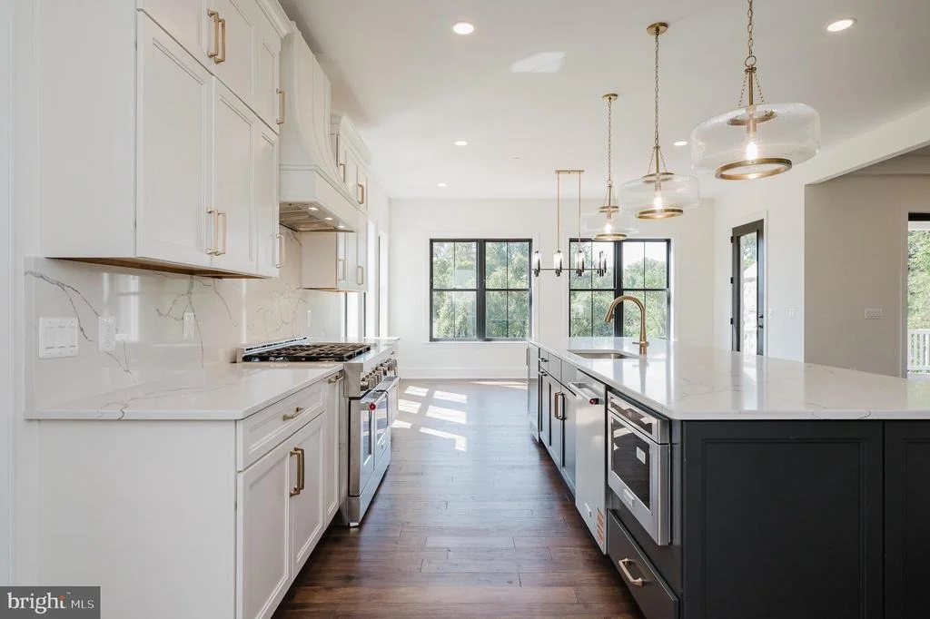 Photo of 1709 LAUREL BROOK ROAD