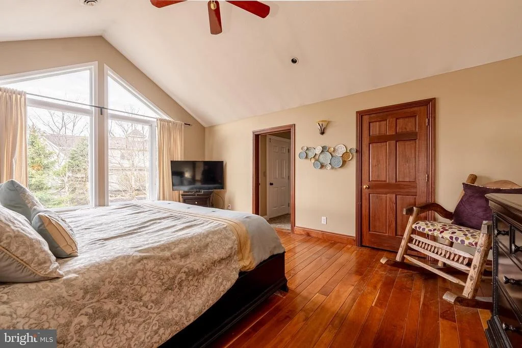 Photo of 1200 MOUNTAINVIEW DRIVE