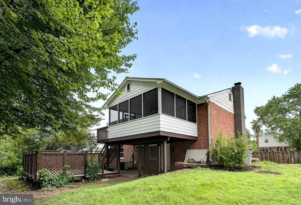 Photo of 4016 MAPLETON DRIVE
