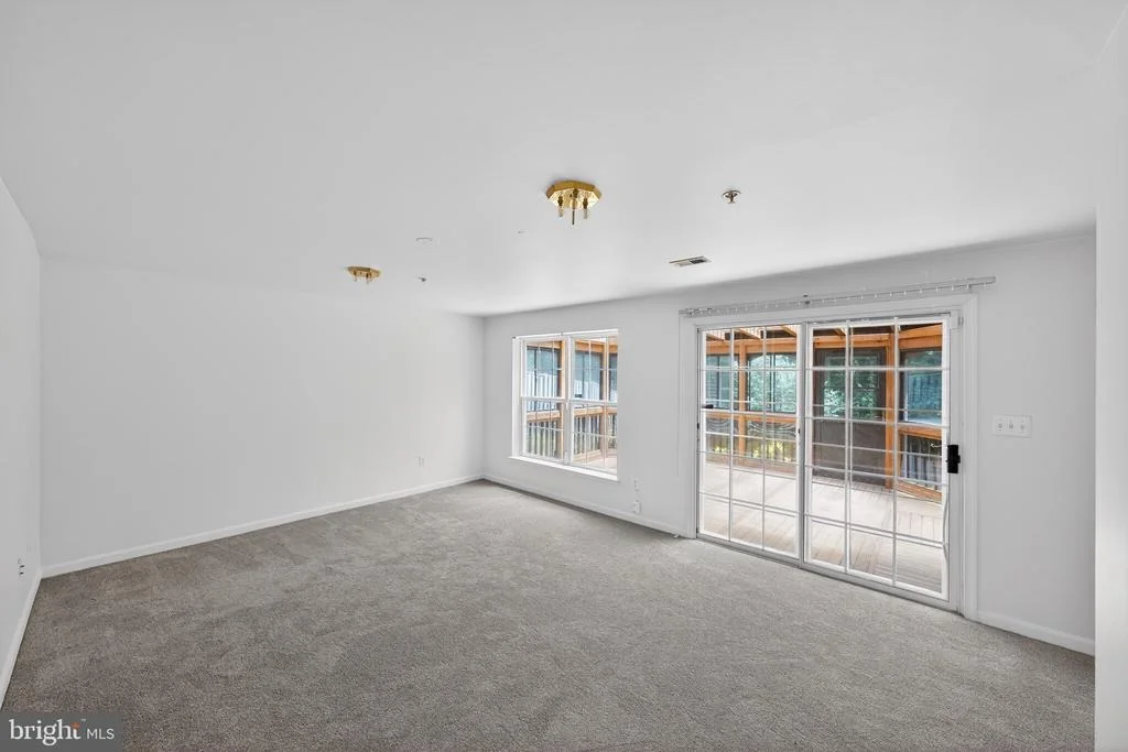 Photo of 9200 FOX PARK ROAD