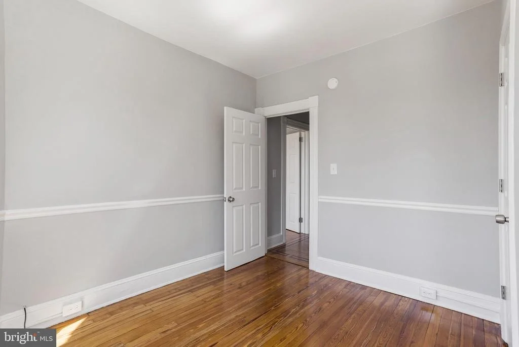 Photo of 810 BEAUMONT AVENUE
