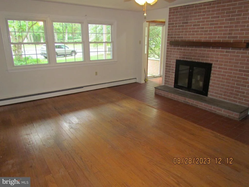 Photo of 126 SHADOW COURT
