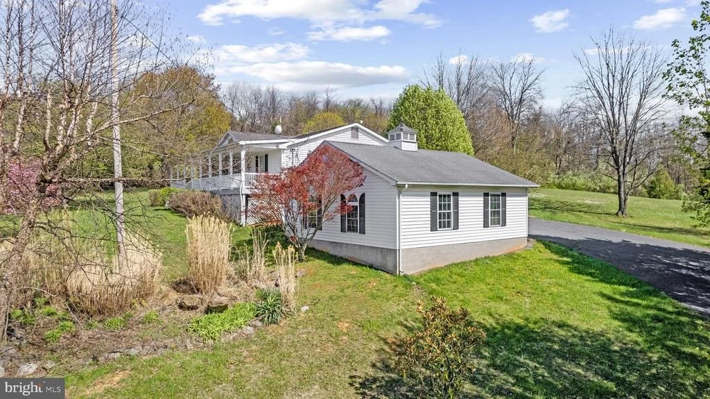 Photo of 1049 LAUREL GROVE ROAD