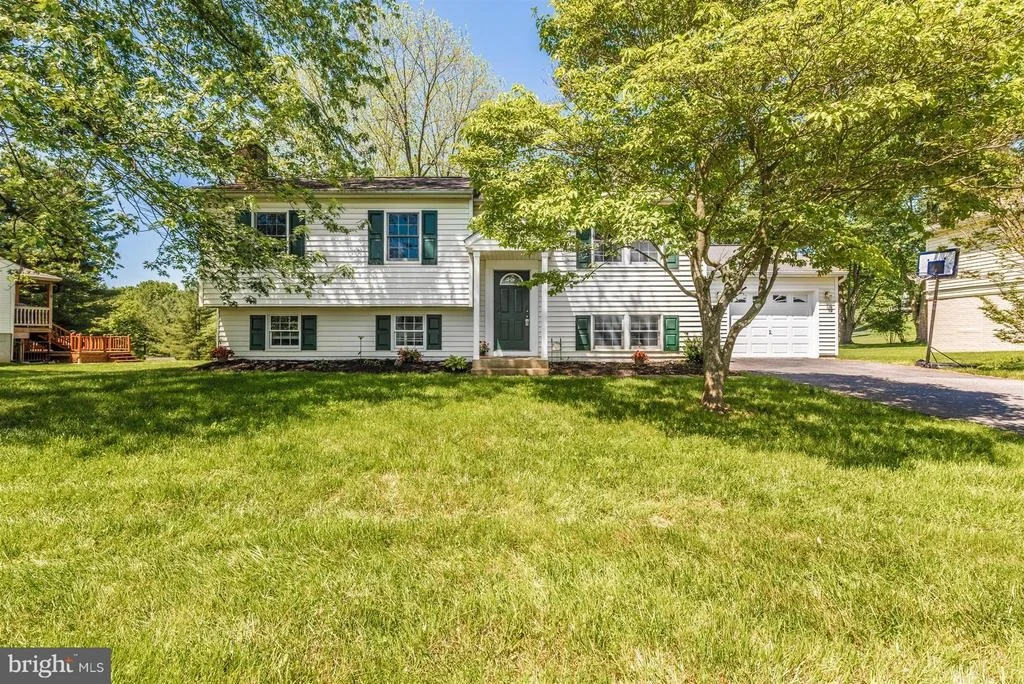 Photo of 24122 WELSH ROAD