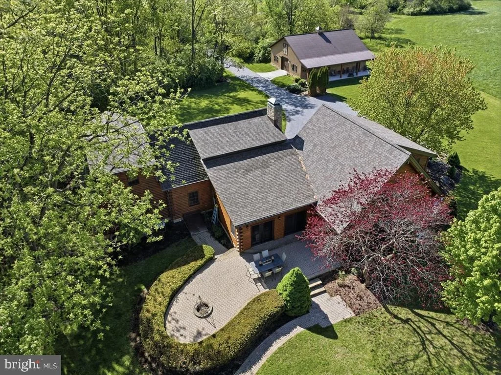 Photo of 14122 MERCERSBURG ROAD