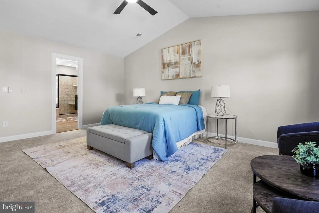 Photo of 9425 FLOWERDEN LANE
