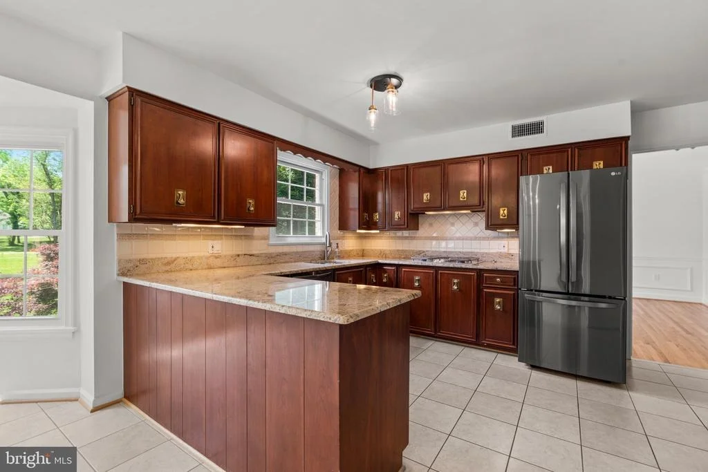 Photo of 11816 KEMP MILL ROAD
