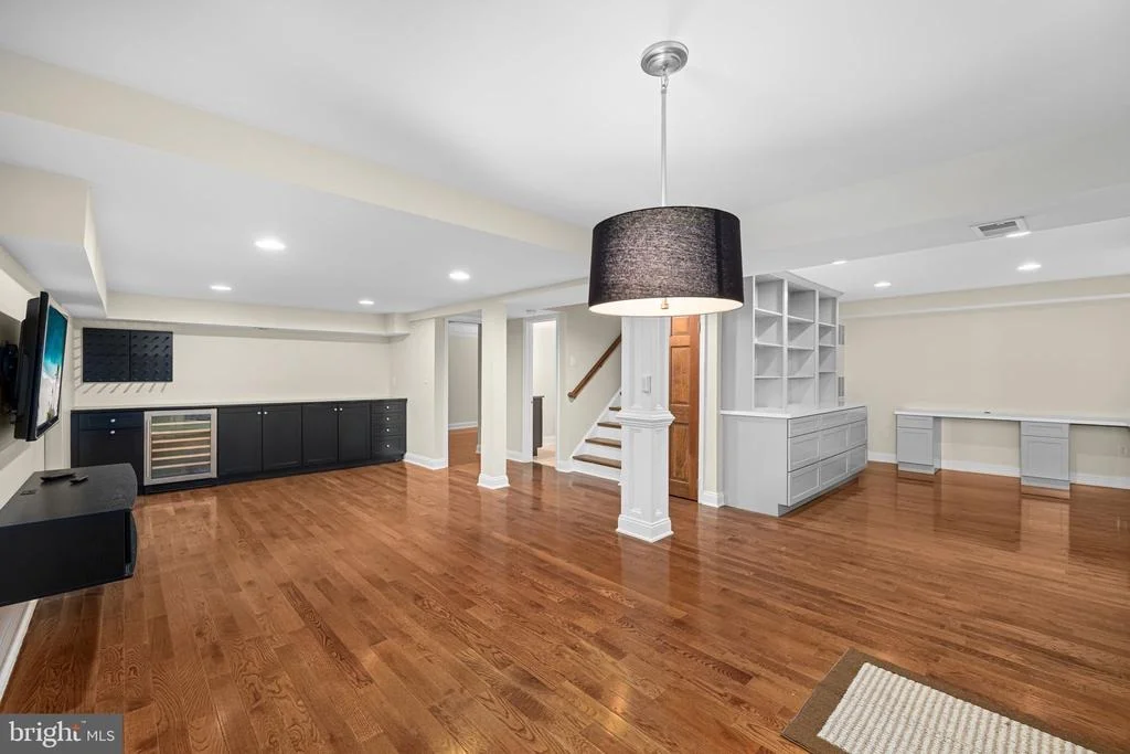 Photo of 9206 NORTHEDGE DRIVE
