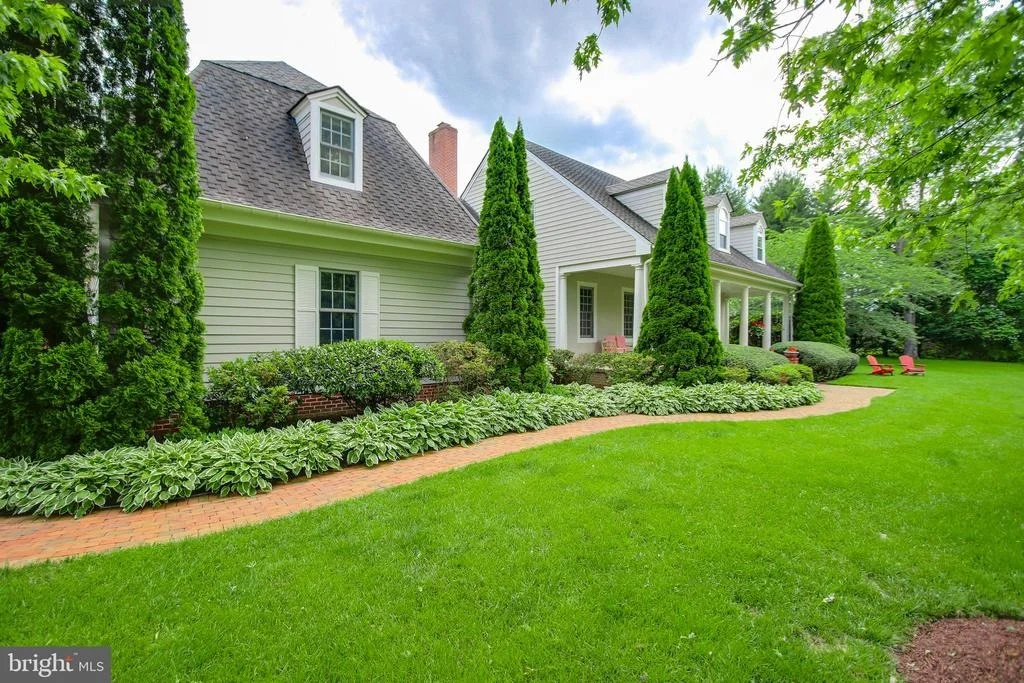 Photo of 6504 GRIFFITH ROAD