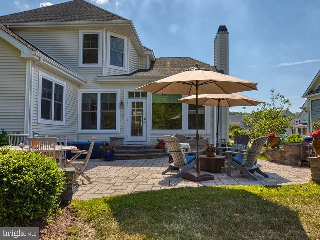 Photo of 20763 RODNEY DRIVE