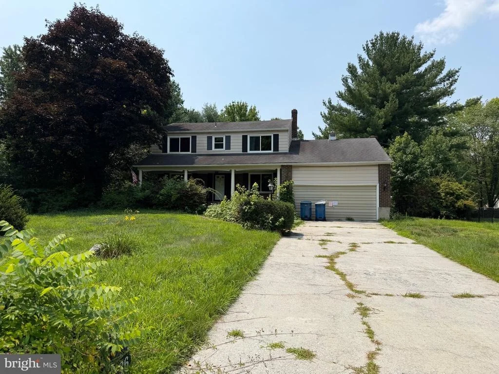 Photo of 136 CARLOTTA DRIVE