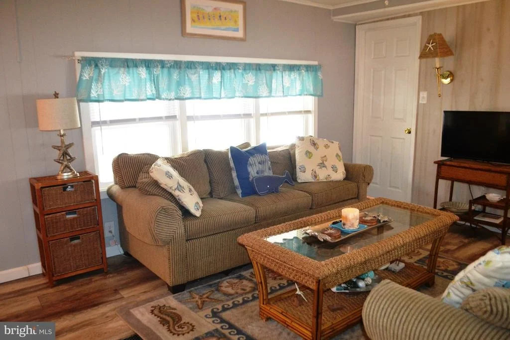 Photo of 18021 HOWARD DRIVE