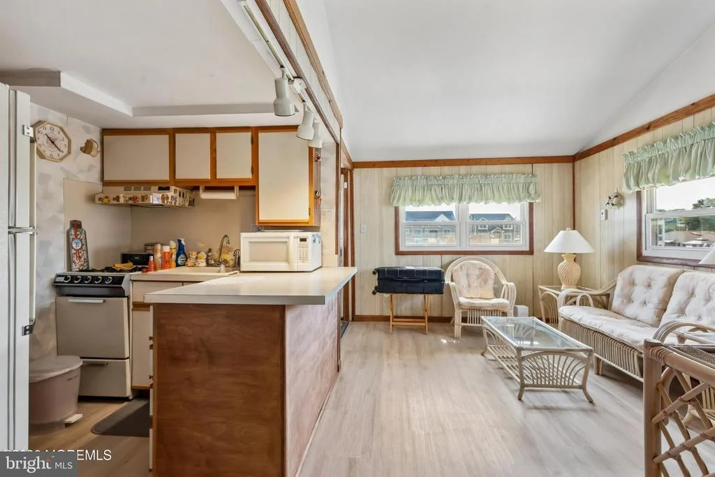 Photo of 1113 LEILANI DRIVE