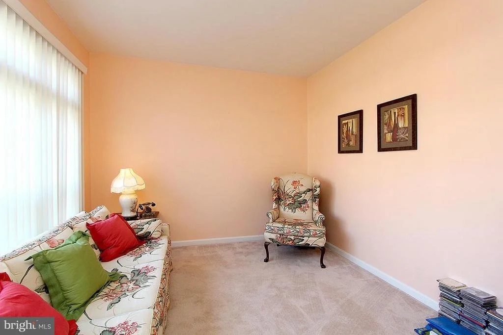 Photo of 15606 STRAUGHN DRIVE