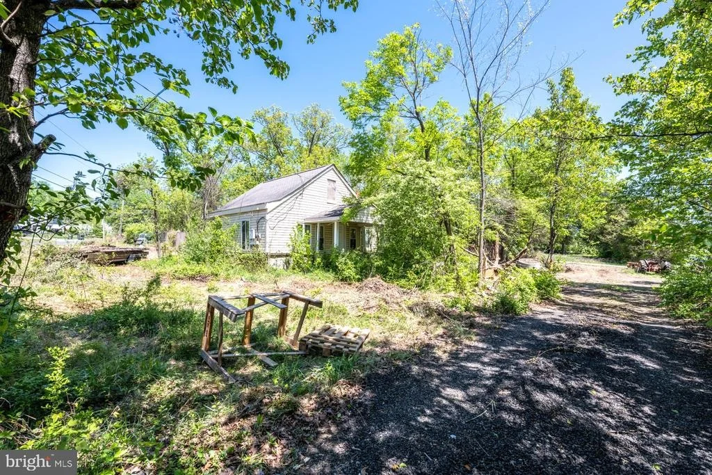 Photo of 12224 BRADDOCK ROAD