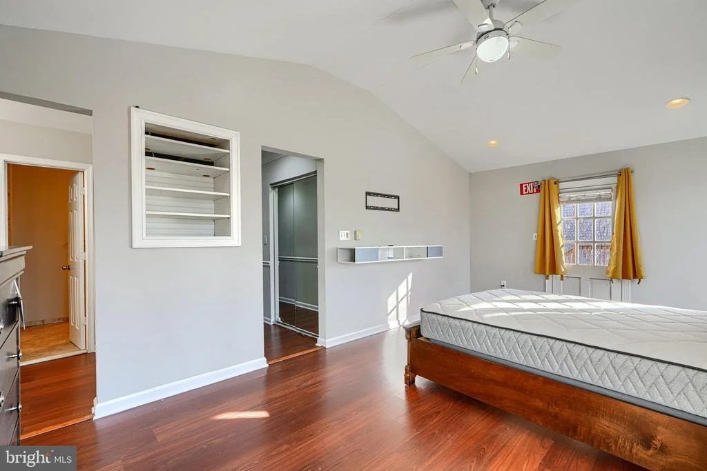 Photo of 10100 LEWIS DRIVE