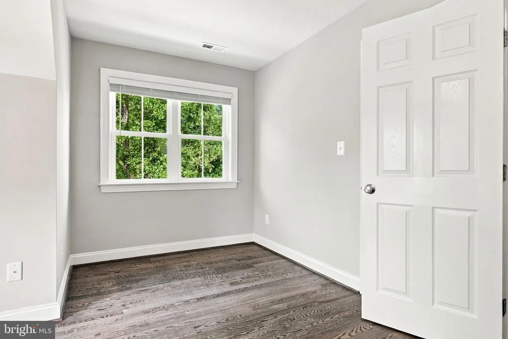 Photo of 7135 LEEDS MANOR ROAD