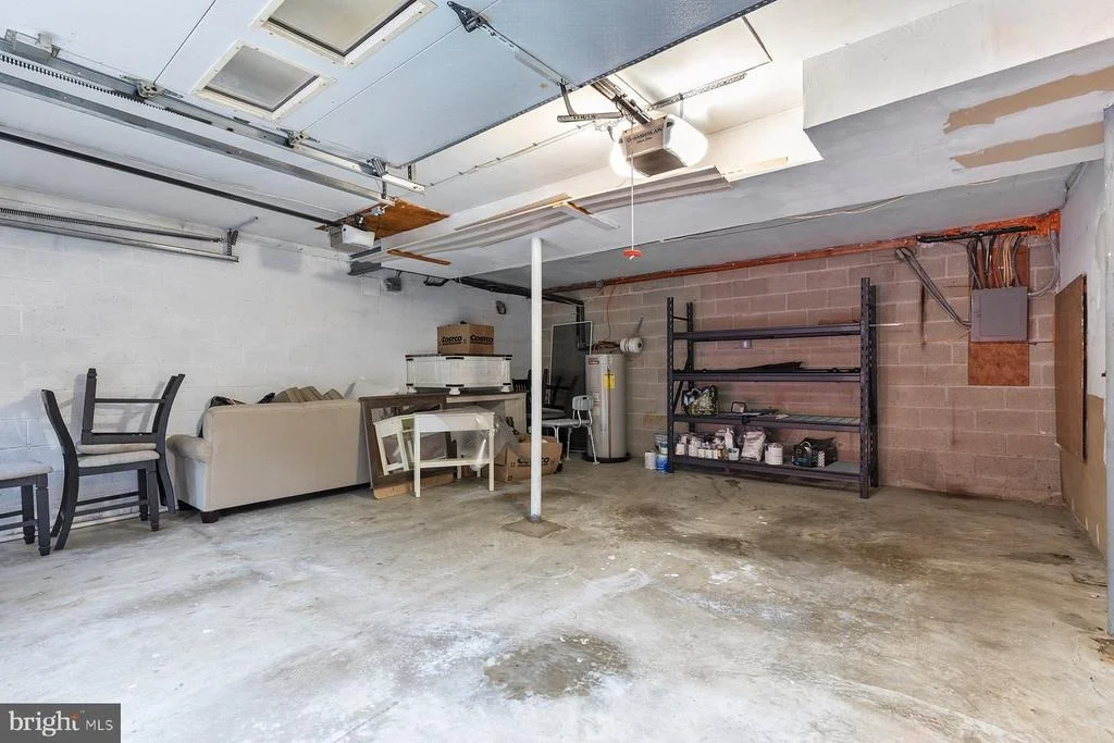 Photo of 935 MARINE DRIVE