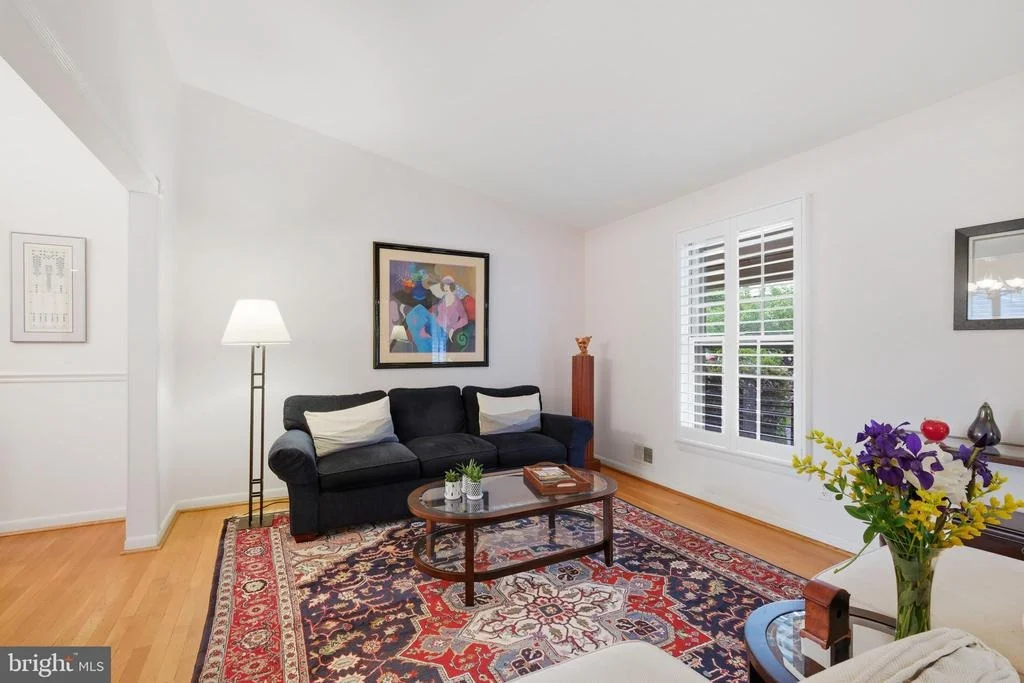 Photo of 8815 POSTOAK ROAD
