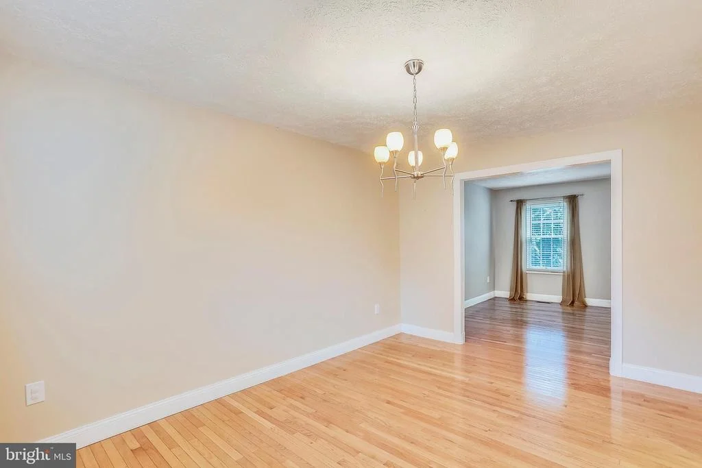 Photo of 15209 DONNA DRIVE