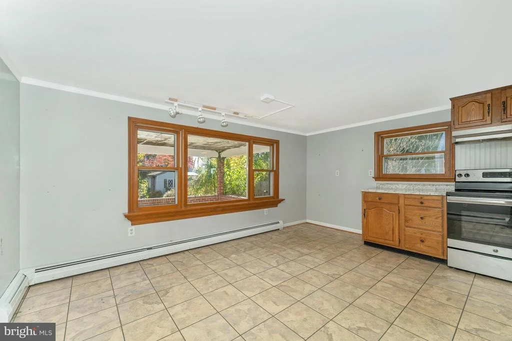Photo of 406 LEE PLACE