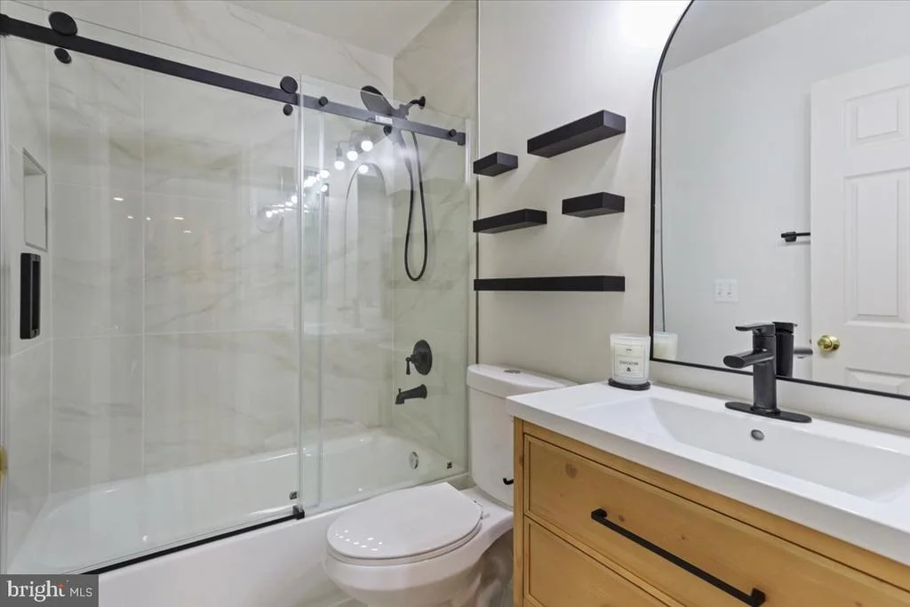 Photo of 42855 CHATELAIN CIRCLE