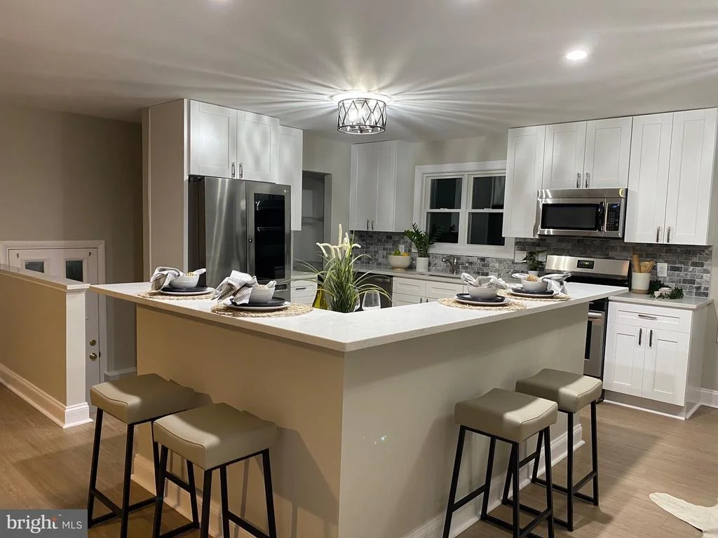 Photo of 3208 GREENMEAD ROAD