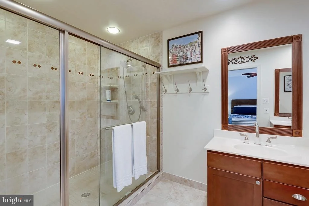 Photo of 4617 THORNHURST DRIVE