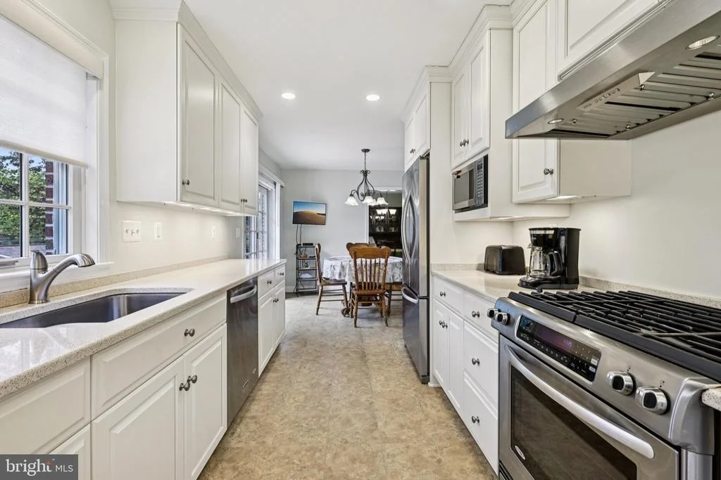 Photo of 337 SETH PLACE