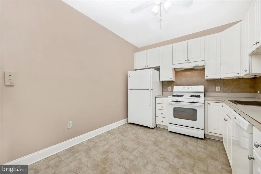 Photo of Unit 207 at 2250 BEAR DEN ROAD