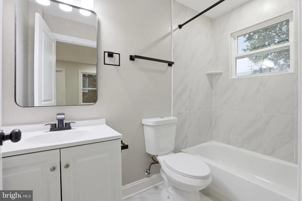 Photo of 805 LANGLEY DRIVE