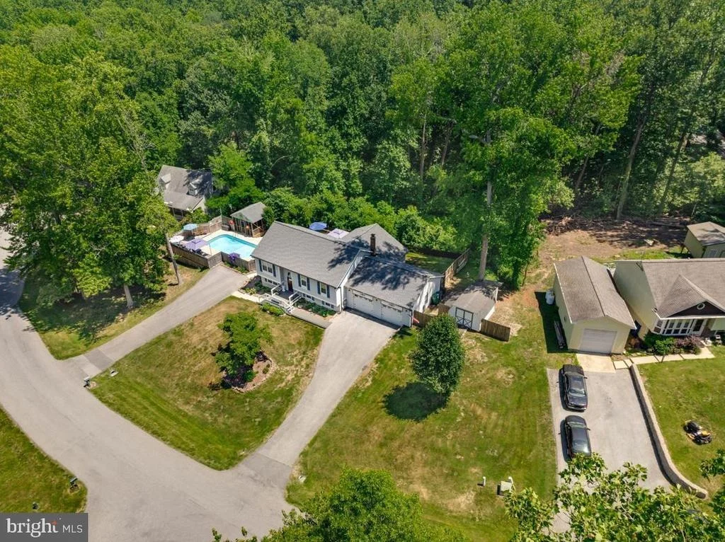 Photo of 9017 MEGAN CIRCLE