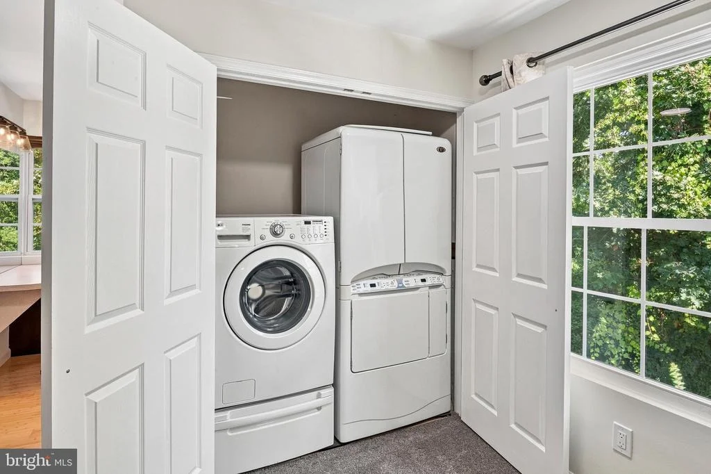 Photo of 1007 HARBOR DRIVE