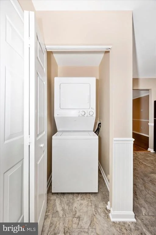 Photo of 1007 PARADE LANE